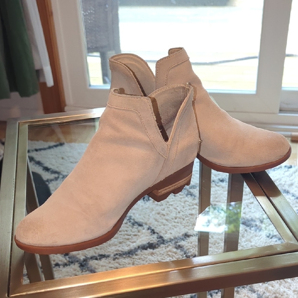 Sorel Lolla Suede Ankle Booties - Picture 5 of 5